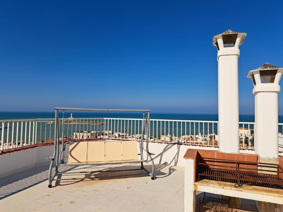 Le Case Del Capitano Aparthotel Vieste Bagian luar foto
